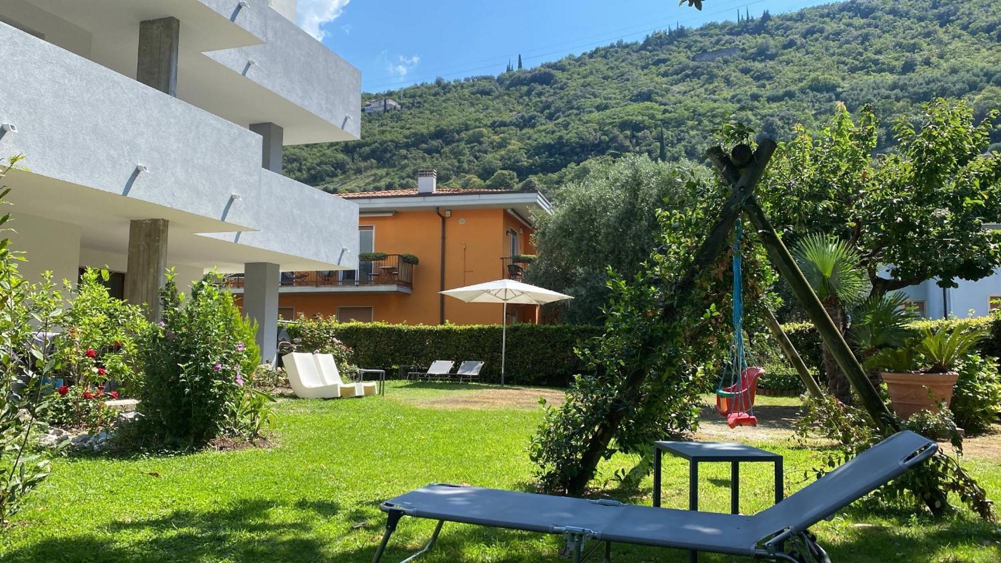 Appartamenti Nataly Torbole Sul Garda Екстериор снимка